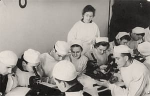 Знакові випуски в історії медуніверситету - випуски 1930-х років 1 Lecture1930